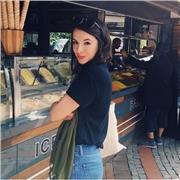 Profesora experimentada imparte clases de francès para ADULTOS